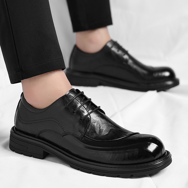 Braune, glänzende, echte Leder – Men'S Formal Party Wear Shoes Bewertung und Preis
